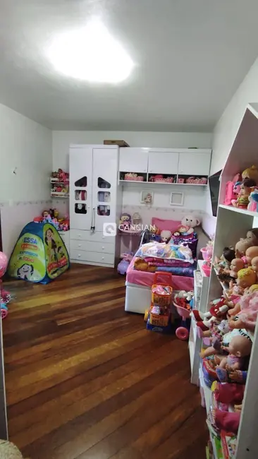 Foto 9 de Apartamento com 3 quartos à venda, 102m2 em Camobi, Santa Maria - RS