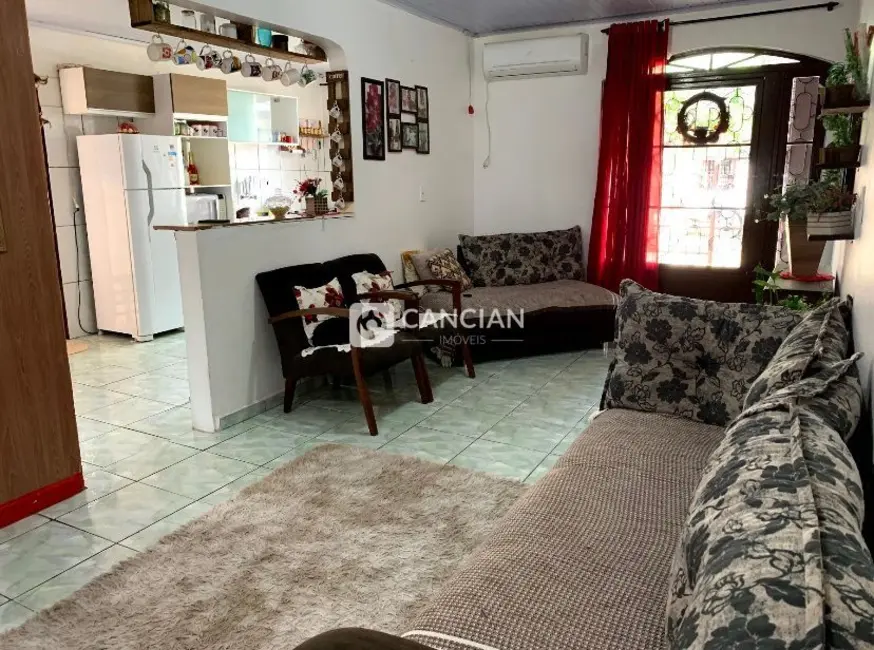Casa com 3 quartos à venda, 80m2 em Tancredo Neves, Santa Maria - RS - imagem 3 Foto 3 de Casa com 3 quartos à venda, 80m2 em Tancredo Neves, Santa Maria - RS