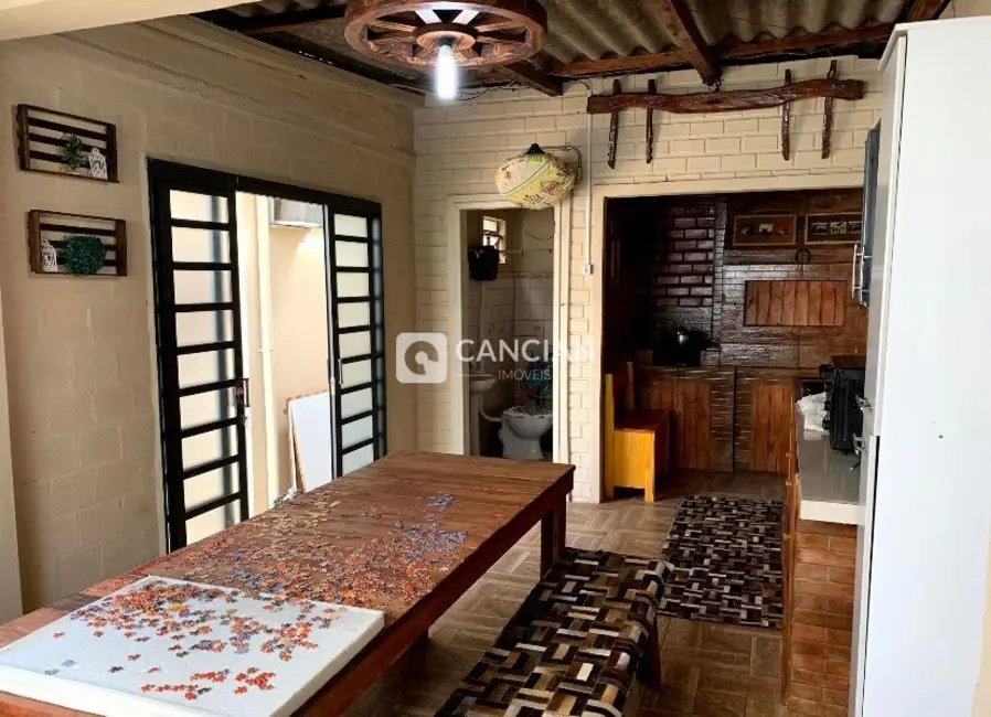 Casa com 3 quartos à venda, 80m2 em Tancredo Neves, Santa Maria - RS - imagem 6 Foto 6 de Casa com 3 quartos à venda, 80m2 em Tancredo Neves, Santa Maria - RS