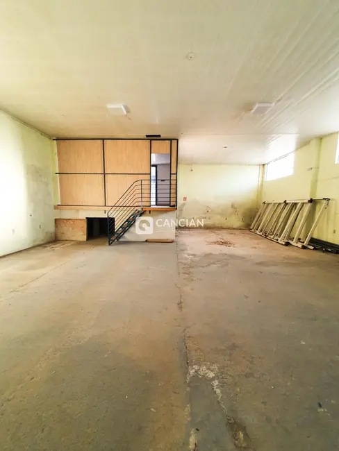 Foto 4 de Armazém / Galpão com 2 quartos à venda, 580m2 em Camobi, Santa Maria - RS