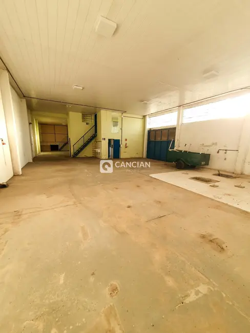 Foto 6 de Armazém / Galpão com 2 quartos à venda, 580m2 em Camobi, Santa Maria - RS