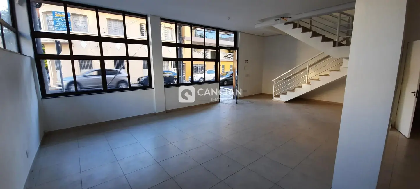Sala Comercial com 1 quarto à venda, 186m2 em Centro, Santa Maria - RS - imagem 9 Foto 9 de Sala Comercial com 1 quarto à venda, 186m2 em Centro, Santa Maria - RS