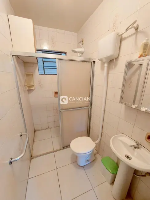 Casa com 4 quartos à venda, 70m2 em São José, Santa Maria - RS - imagem 9 Foto 9 de Casa com 4 quartos à venda, 70m2 em São José, Santa Maria - RS