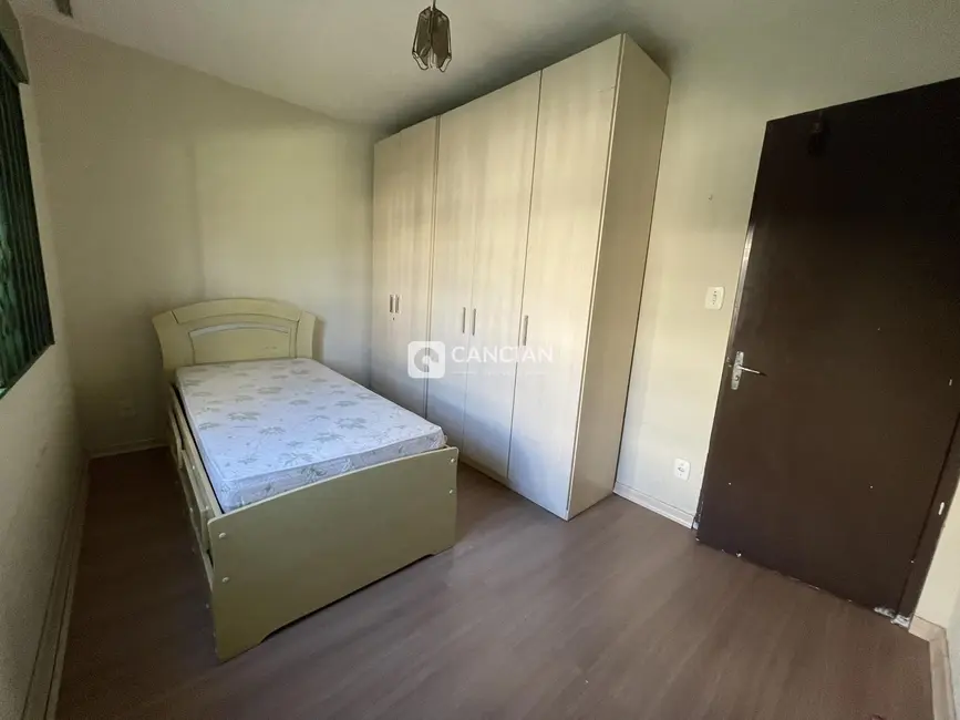 Foto 8 de Casa com 3 quartos à venda, 179m2 em Santa Maria - RS
