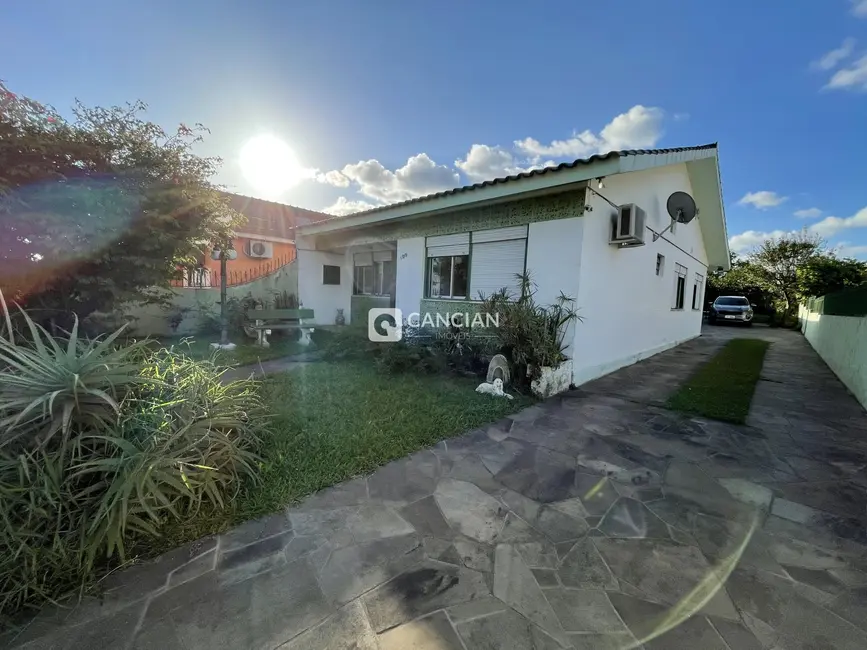 Foto 1 de Casa com 3 quartos à venda, 179m2 em Santa Maria - RS