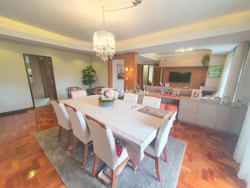 Foto 4 de Apartamento com 3 quartos à venda, 149m2 em Nossa Senhora das Dores, Santa Maria - RS