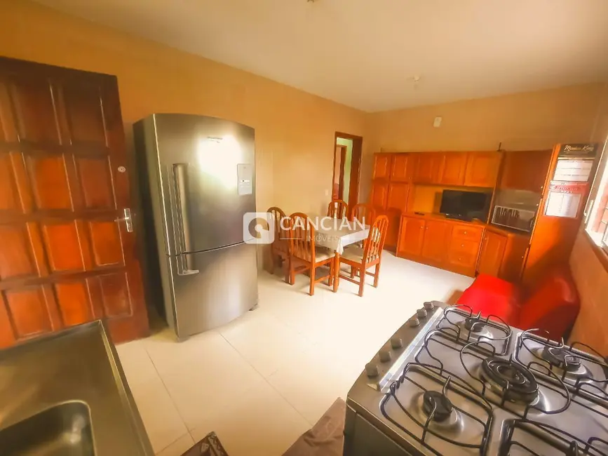 Casa com 3 quartos à venda, 150m2 em Salgado Filho, Santa Maria - RS - imagem 6 Foto 6 de Casa com 3 quartos à venda, 150m2 em Salgado Filho, Santa Maria - RS