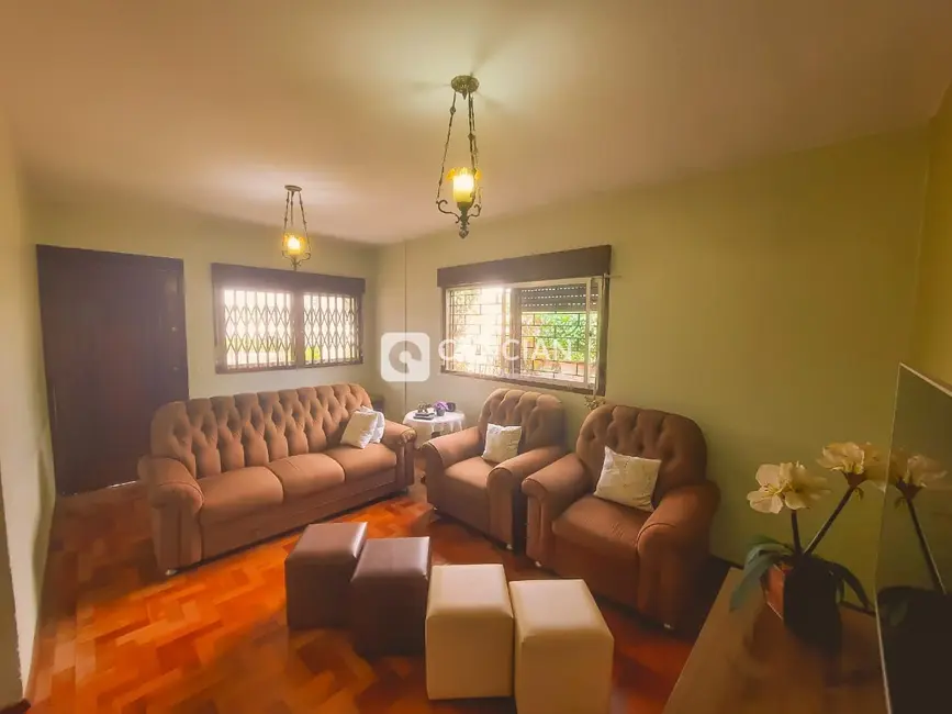 Casa com 3 quartos à venda, 150m2 em Salgado Filho, Santa Maria - RS - imagem 5 Foto 5 de Casa com 3 quartos à venda, 150m2 em Salgado Filho, Santa Maria - RS