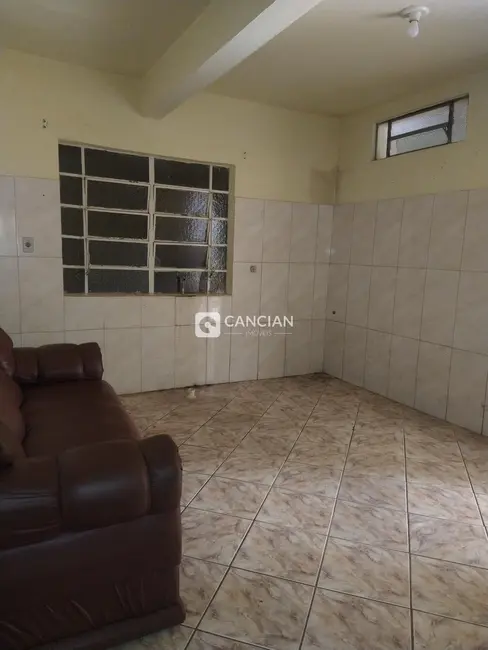 Casa com 2 quartos à venda, 90m2 em Juscelino Kubitschek, Santa Maria - RS - imagem 4 Foto 4 de Casa com 2 quartos à venda, 90m2 em Juscelino Kubitschek, Santa Maria - RS