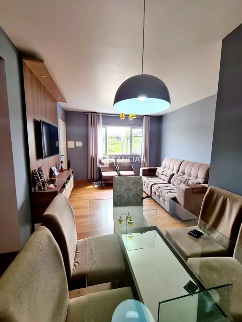 Casa com 2 quartos à venda, 80m2 em Pé de Plátano, Santa Maria - RS - imagem 5 Foto 5 de Casa com 2 quartos à venda, 80m2 em Pé de Plátano, Santa Maria - RS
