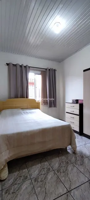 Casa com 3 quartos à venda, 104m2 em Pinheiro Machado, Santa Maria - RS - imagem 5 Foto 5 de Casa com 3 quartos à venda, 104m2 em Pinheiro Machado, Santa Maria - RS