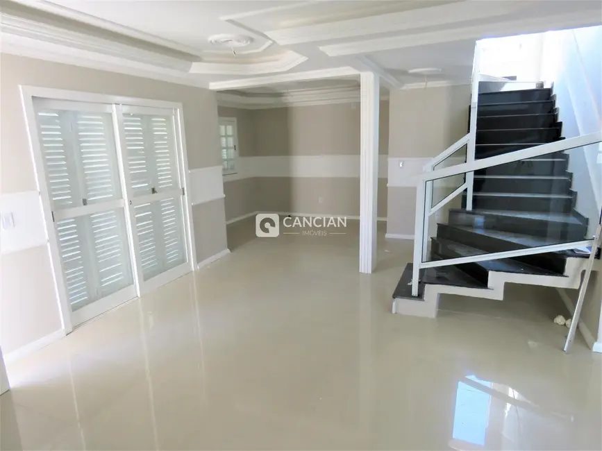 Foto 2 de Casa com 4 quartos à venda, 310m2 em Camobi, Santa Maria - RS