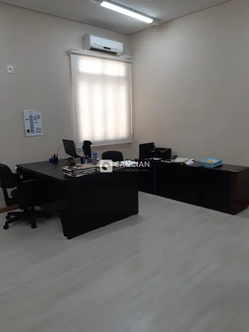 Sala Comercial com 2 quartos à venda, 270m2 em Centro, Santa Maria - RS - imagem 7 Foto 7 de Sala Comercial com 2 quartos à venda, 270m2 em Centro, Santa Maria - RS
