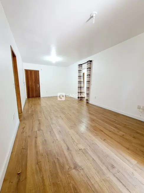 Foto 5 de Apartamento com 3 quartos à venda, 121m2 em Camobi, Santa Maria - RS