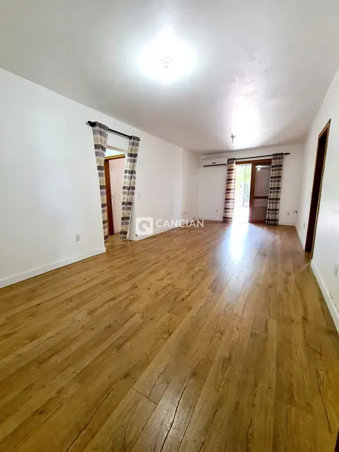 Foto 3 de Apartamento com 3 quartos à venda, 121m2 em Camobi, Santa Maria - RS