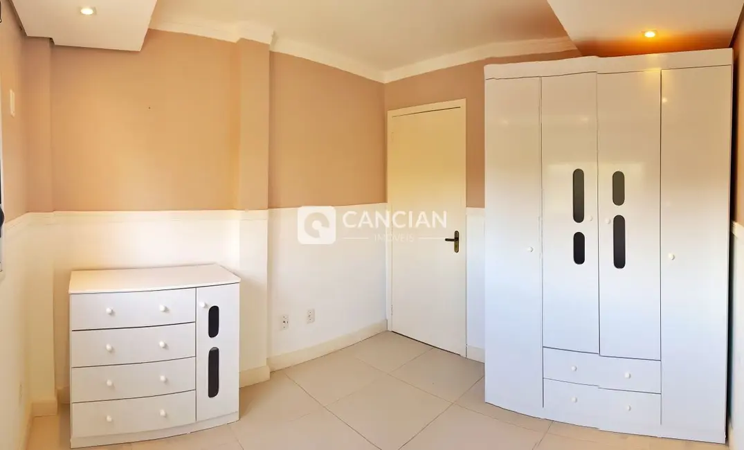 Cobertura com 4 quartos para alugar, 165m2 em Nossa Senhora de Lourdes, Santa Maria - RS - imagem 6 Foto 6 de Cobertura com 4 quartos para alugar, 165m2 em Nossa Senhora de Lourdes, Santa Maria - RS