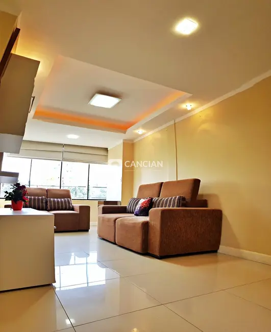 Cobertura com 4 quartos para alugar, 165m2 em Nossa Senhora de Lourdes, Santa Maria - RS - imagem 3 Foto 3 de Cobertura com 4 quartos para alugar, 165m2 em Nossa Senhora de Lourdes, Santa Maria - RS