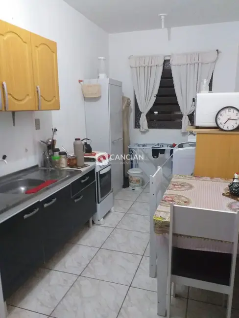 Foto 3 de Apartamento com 1 quarto à venda, 40m2 em Boi Morto, Santa Maria - RS