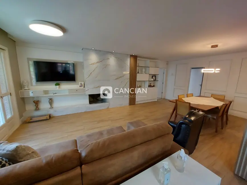 Casa com 4 quartos à venda, 287m2 em Camobi, Santa Maria - RS - imagem 7 Foto 7 de Casa com 4 quartos à venda, 287m2 em Camobi, Santa Maria - RS