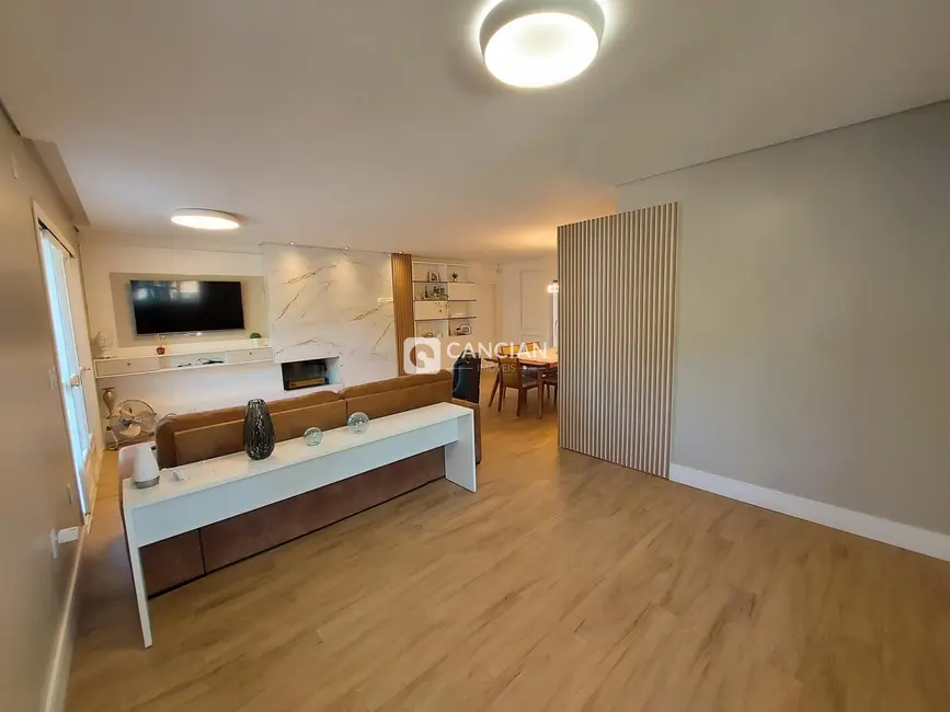 Casa com 4 quartos à venda, 287m2 em Camobi, Santa Maria - RS - imagem 6 Foto 6 de Casa com 4 quartos à venda, 287m2 em Camobi, Santa Maria - RS