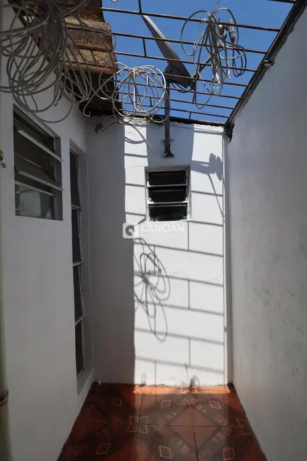 Casa com 3 quartos à venda, 153m2 em Tancredo Neves, Santa Maria - RS - imagem 9 Foto 9 de Casa com 3 quartos à venda, 153m2 em Tancredo Neves, Santa Maria - RS