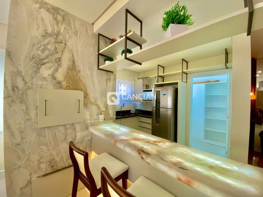 Foto 9 de Apartamento com 2 quartos à venda, 89m2 em Capao Da Canoa - RS