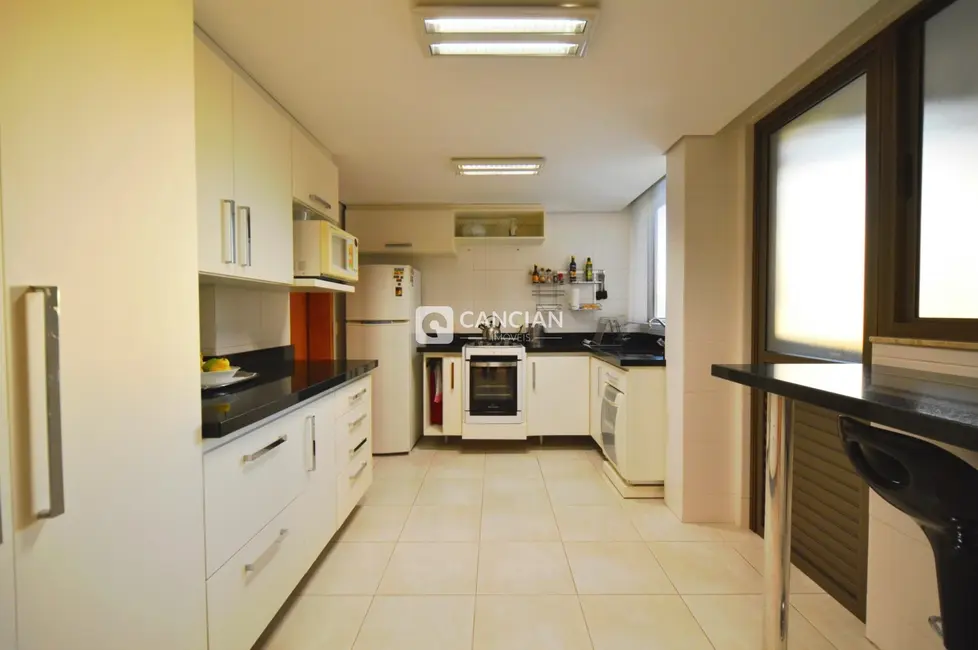 Foto 6 de Apartamento com 3 quartos à venda, 128m2 em Centro, Santa Maria - RS