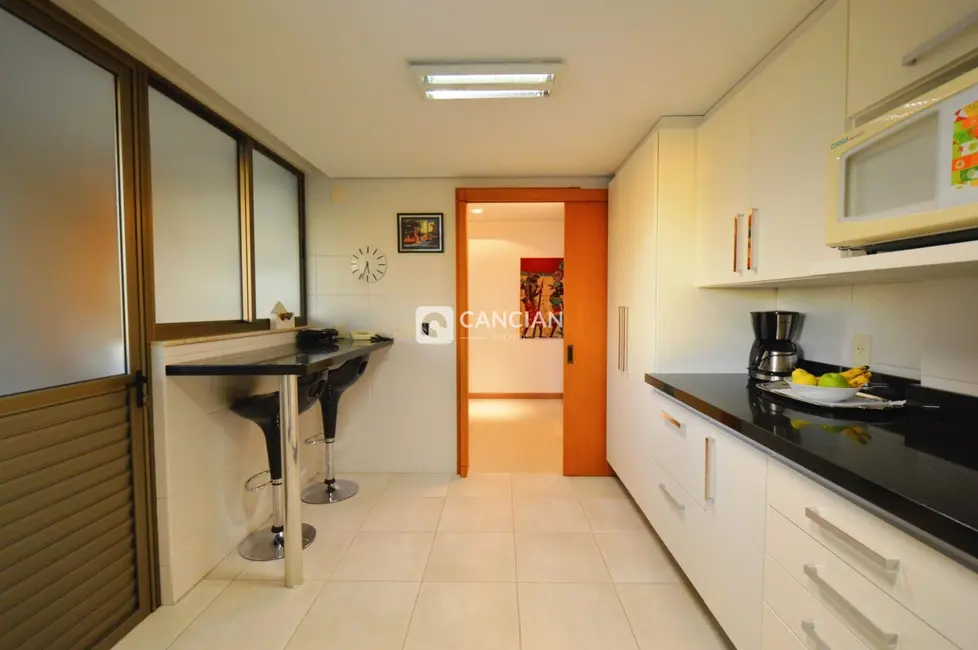 Foto 7 de Apartamento com 3 quartos à venda, 128m2 em Centro, Santa Maria - RS