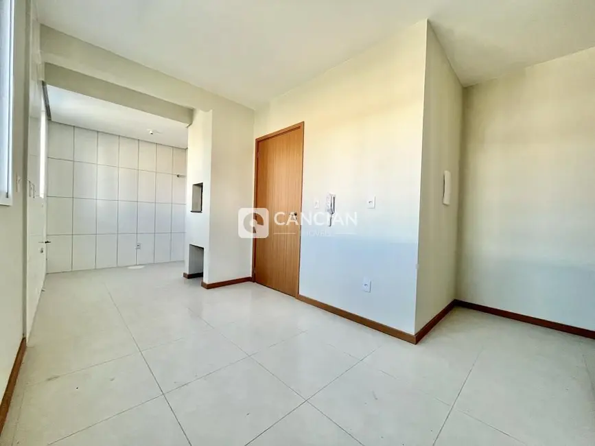 Foto 3 de Apartamento com 2 quartos à venda, 45m2 em Camobi, Santa Maria - RS