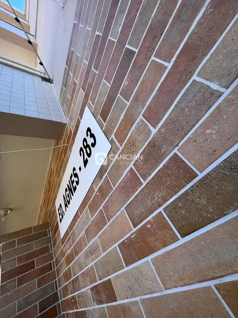 Foto 2 de Apartamento com 2 quartos à venda, 45m2 em Camobi, Santa Maria - RS