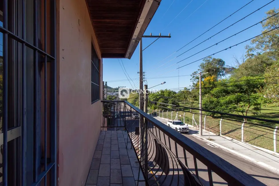 Foto 6 de Apartamento com 2 quartos para alugar, 94m2 em Nossa Senhora Medianeira, Santa Maria - RS