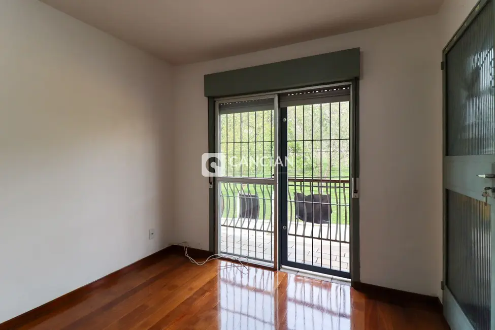 Foto 5 de Apartamento com 2 quartos para alugar, 94m2 em Nossa Senhora Medianeira, Santa Maria - RS