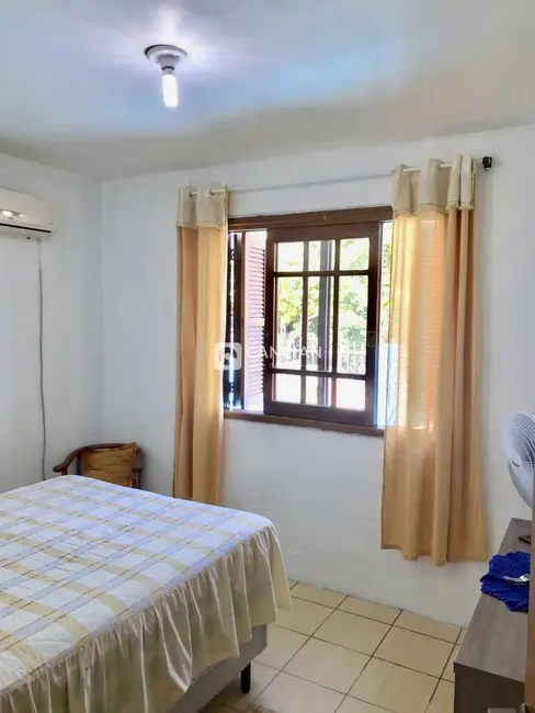 Casa com 3 quartos à venda, 70m2 em Pé de Plátano, Santa Maria - RS - imagem 8 Foto 8 de Casa com 3 quartos à venda, 70m2 em Pé de Plátano, Santa Maria - RS