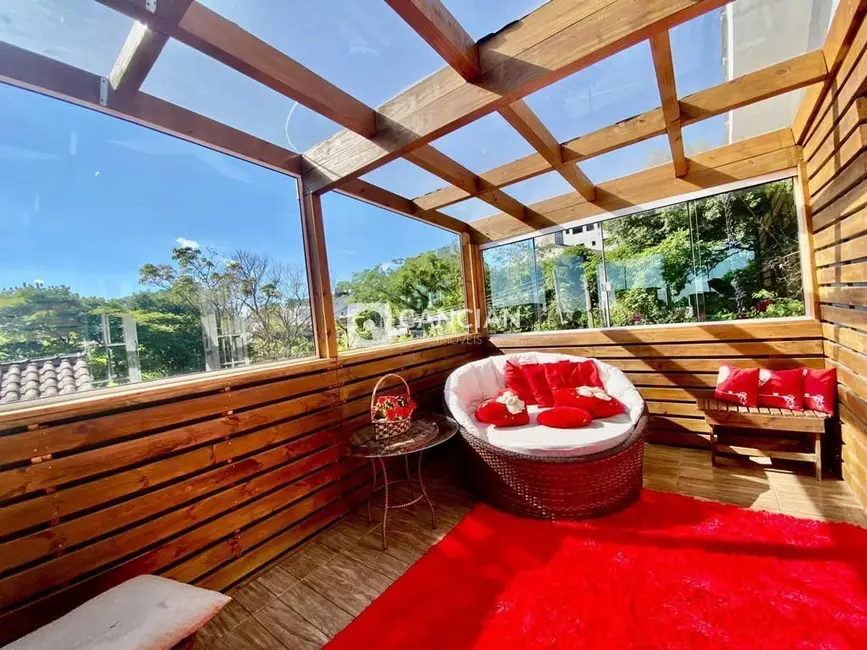 Casa com 3 quartos à venda, 125m2 em Nossa Senhora de Lourdes, Santa Maria - RS - imagem 7 Foto 7 de Casa com 3 quartos à venda, 125m2 em Nossa Senhora de Lourdes, Santa Maria - RS