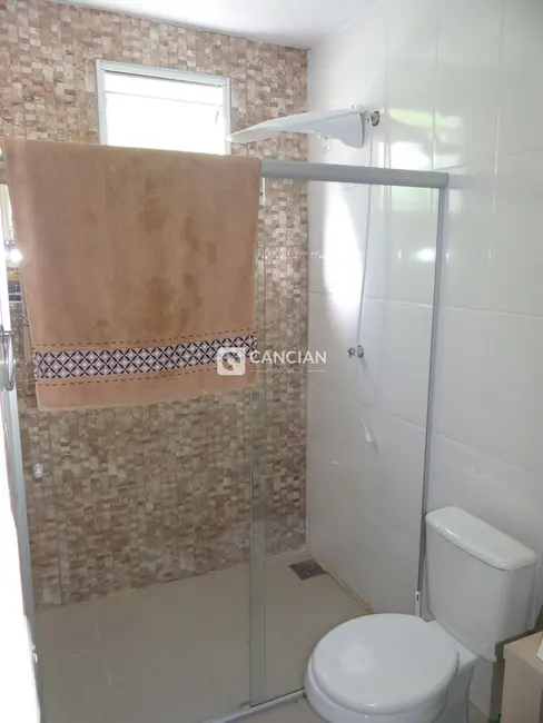 Casa com 2 quartos à venda, 200m2 em Pinheiro Machado, Santa Maria - RS - imagem 4 Foto 4 de Casa com 2 quartos à venda, 200m2 em Pinheiro Machado, Santa Maria - RS