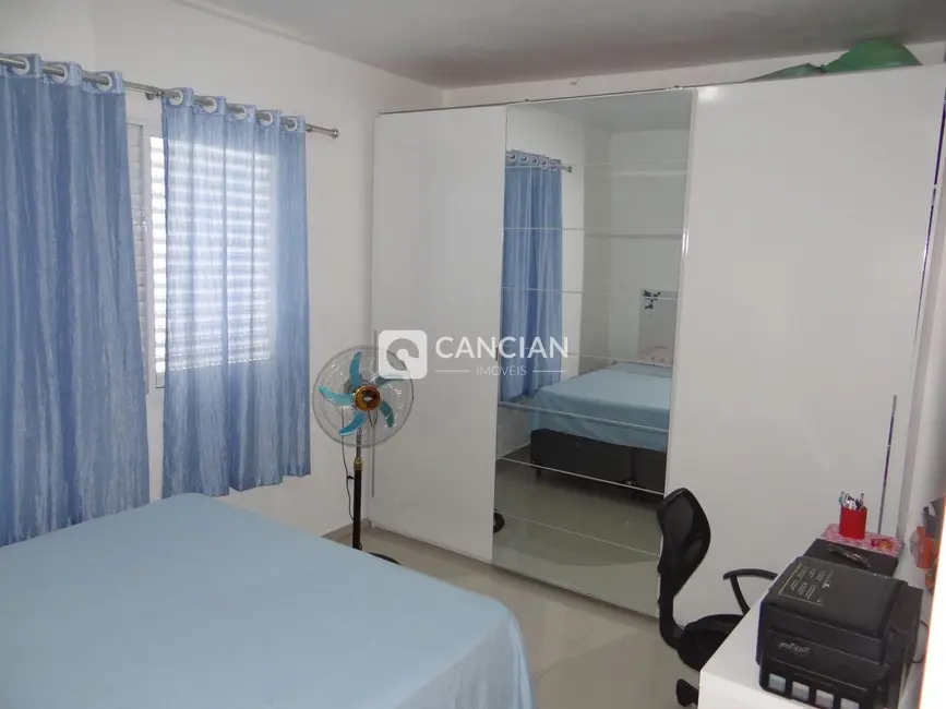 Casa com 2 quartos à venda, 200m2 em Pinheiro Machado, Santa Maria - RS - imagem 3 Foto 3 de Casa com 2 quartos à venda, 200m2 em Pinheiro Machado, Santa Maria - RS