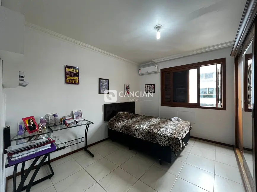 Foto 8 de Cobertura com 3 quartos para alugar, 135m2 em Camobi, Santa Maria - RS