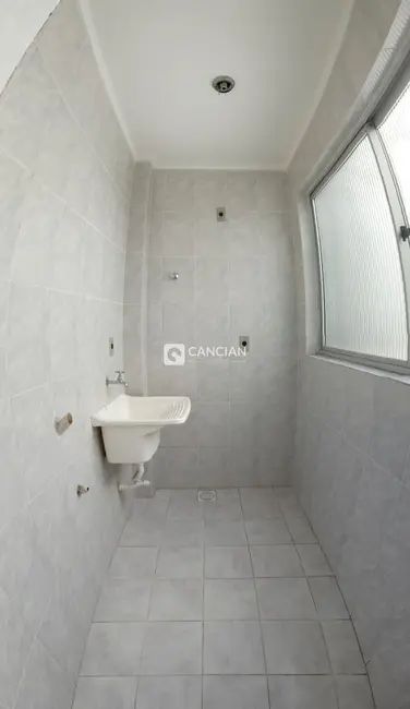 Foto 5 de Apartamento com 2 quartos para alugar, 73m2 em Duque de Caxias, Santa Maria - RS