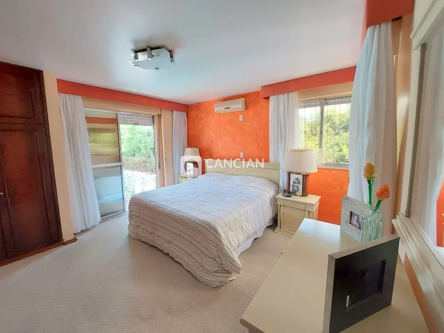 Foto 9 de Casa com 4 quartos à venda, 496m2 em Camobi, Santa Maria - RS