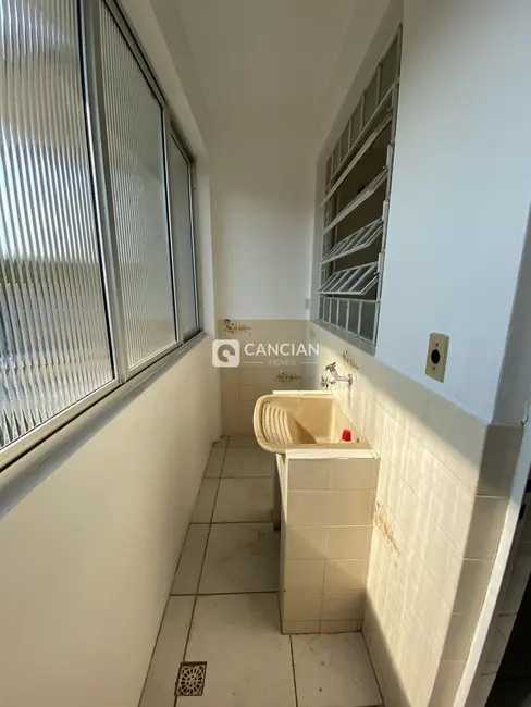 Apartamento com 3 quartos para alugar, 100m2 em São José, Santa Maria - RS - imagem 9 Foto 9 de Apartamento com 3 quartos para alugar, 100m2 em São José, Santa Maria - RS