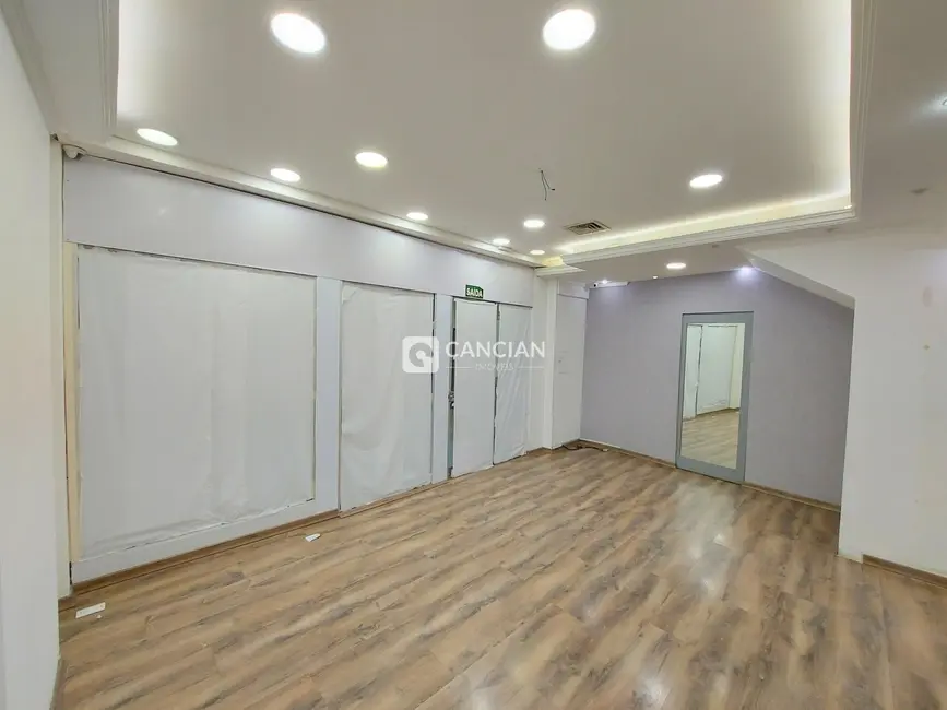 Sala Comercial com 1 quarto para alugar, 39m2 em Centro, Santa Maria - RS - imagem 5 Foto 5 de Sala Comercial com 1 quarto para alugar, 39m2 em Centro, Santa Maria - RS