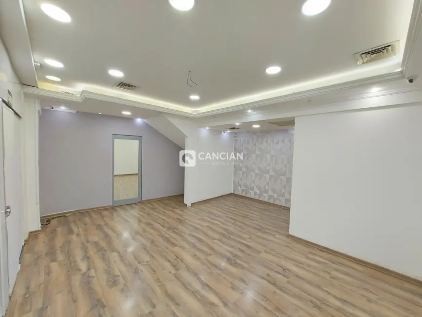 Sala Comercial com 1 quarto para alugar, 39m2 em Centro, Santa Maria - RS - imagem 4 Foto 4 de Sala Comercial com 1 quarto para alugar, 39m2 em Centro, Santa Maria - RS