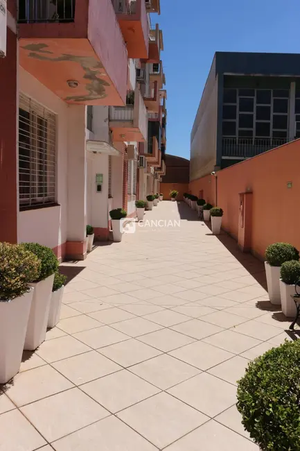 Foto 3 de Apartamento com 3 quartos à venda, 95m2 em Centro, Santa Maria - RS