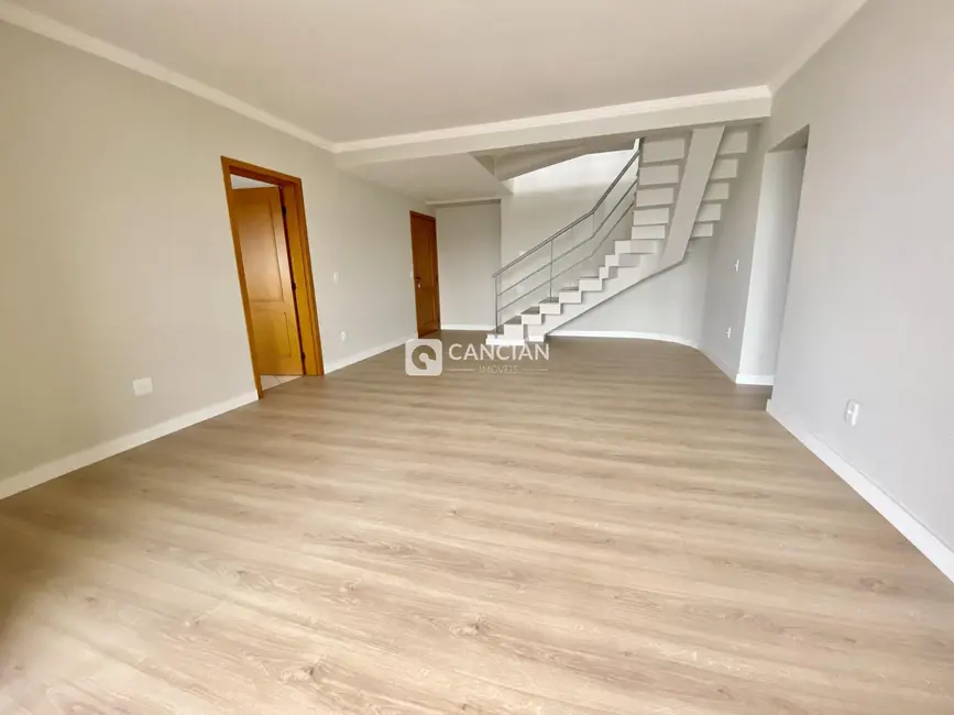 Foto 1 de Cobertura com 4 quartos à venda, 260m2 em Bonfim, Santa Maria - RS