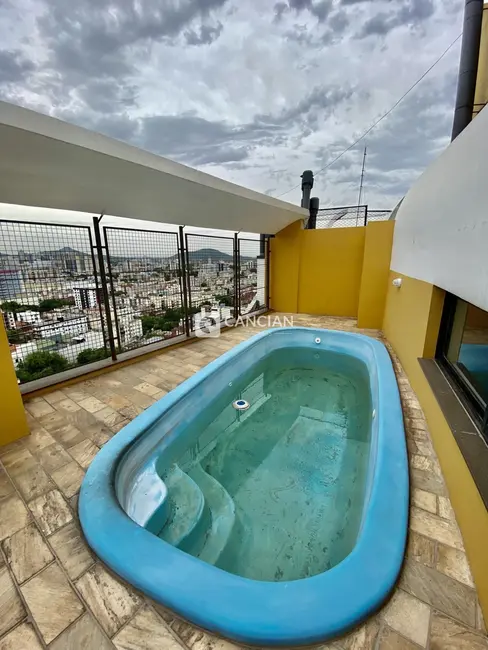 Foto 8 de Cobertura com 4 quartos à venda, 260m2 em Bonfim, Santa Maria - RS