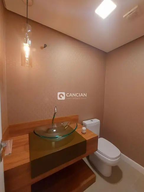 Foto 8 de Apartamento com 3 quartos à venda, 183m2 em Nossa Senhora de Fátima, Santa Maria - RS