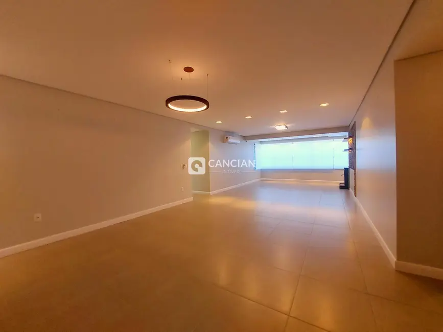 Foto 9 de Apartamento com 3 quartos à venda, 183m2 em Nossa Senhora de Fátima, Santa Maria - RS