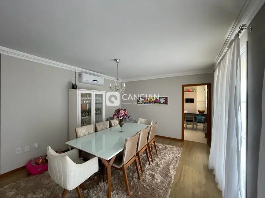 Cobertura com 3 quartos à venda, 207m2 em Camobi, Santa Maria - RS - imagem 6 Foto 6 de Cobertura com 3 quartos à venda, 207m2 em Camobi, Santa Maria - RS