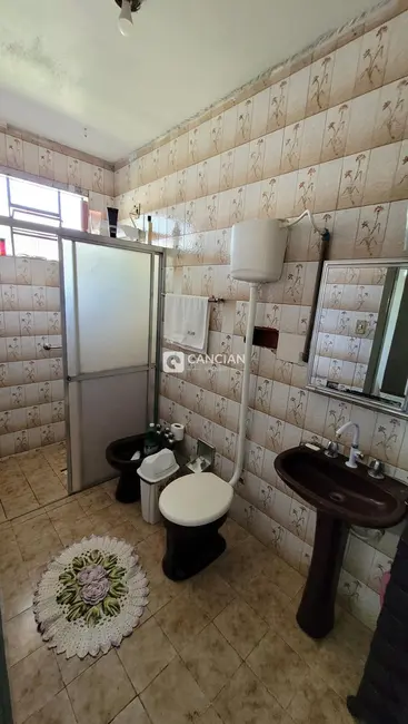 Casa com 3 quartos à venda, 121m2 em Patronato, Santa Maria - RS - imagem 6 Foto 6 de Casa com 3 quartos à venda, 121m2 em Patronato, Santa Maria - RS