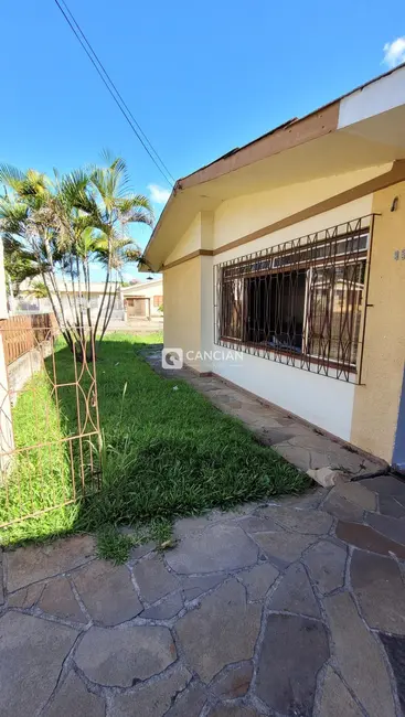 Foto 1 de Casa com 3 quartos à venda, 121m2 em Patronato, Santa Maria - RS